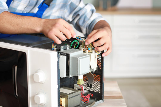 Microwave Technician